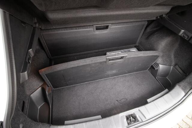 Nissan QASHQAI 1.2 N-Connecta Automaat - Trekhaak | Panodak | Navi | 360 camera