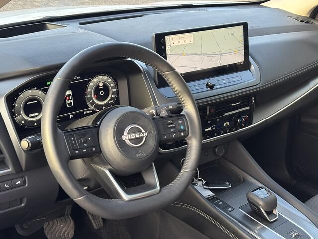 Nissan QASHQAI 1.3 MHEV Xtronic N-Connecta Eindejaarsvoordeel, nu ¤900.- in prijs verlaagd! / Google Maps Navigatie / Elektrische Achterklep / Head-up Dislplay / Allseason Banden / Voorruit, Stoel & Stuurverwarming /