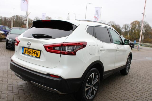Nissan QASHQAI 1.2 CONNECT EDITION Panorama Camera Navi 18LM Topstaat