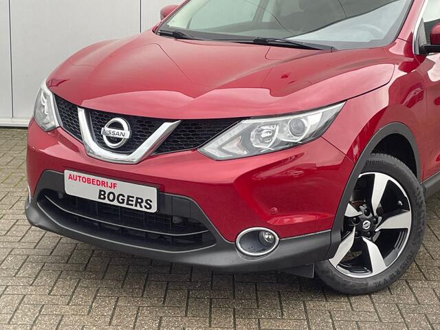 Nissan QASHQAI 1.6 DIG-T N-Connecta 163 Pk Navigatie, Panoramadak, Trekhaak, 360 Camera, Climate Control, Cruise Control, 18"Lm