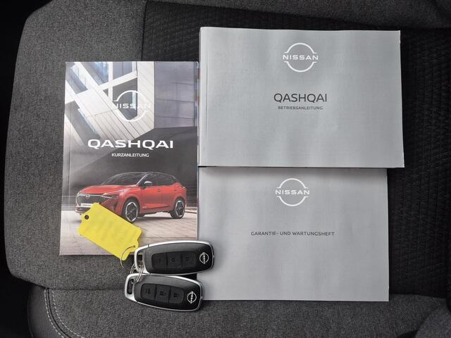 Nissan QASHQAI 1.3 MHEV Xtronic N-Connecta Automaat / Fabrieksgarantie tot 03-2028 / Facelift / Cold pack / Pack Easy / Allseason banden / HUD / Panoramadak / Elektrische achterklep / Trekgewicht 1800 kg / Rondomzicht camera /