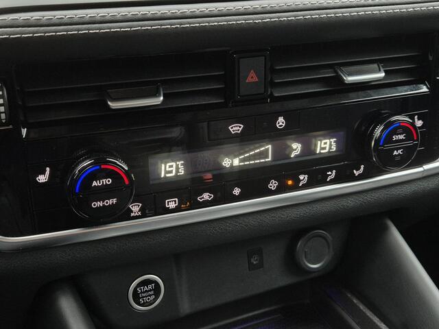 Nissan QASHQAI 1.3 MHEV Xtronic N-Connecta Automaat / Fabrieksgarantie tot 02-2028 / Panorama Dak / Facelift / Cold pack / Pack Easy / Allseason banden / HUD / Elektrische achterklep / Trekgewicht 1800 kg / Rondomzicht camera /