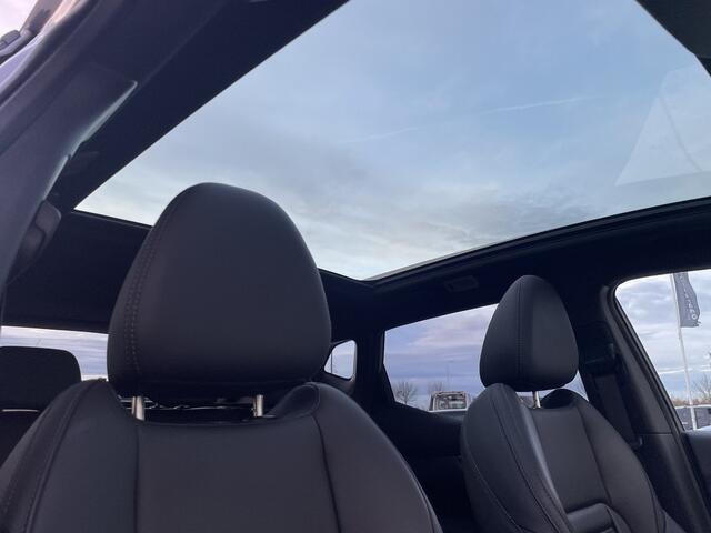 Nissan QASHQAI 1.3 DIG-T Tekna | Pano-Dak | Trekhaak | Bose | Navi | Camera | Climate