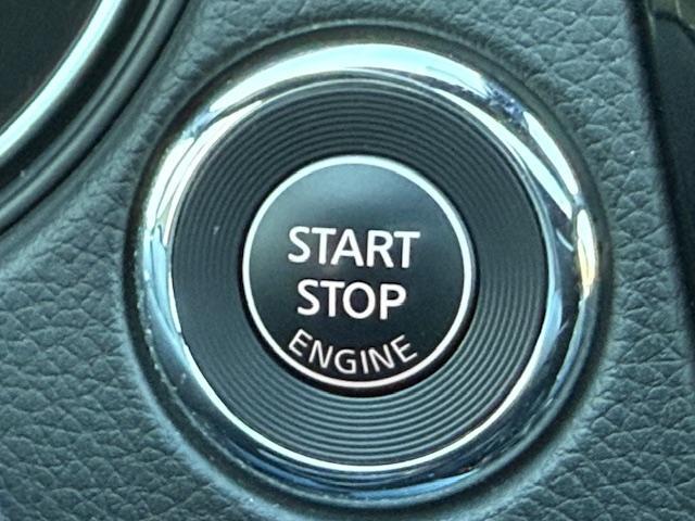 Nissan QASHQAI 1.3 DIG-T Tekna+ 160pk automaat panorama leer