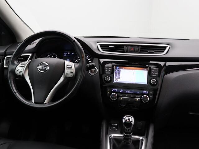 Nissan QASHQAI 1.6 Tekna | Panoramadak | Navigatie | Lederen bekelding | Climate Control | Rondomzicht camera | Trekhaak | Elektrisch verstelbare best. stoel | Stoelverwarming |