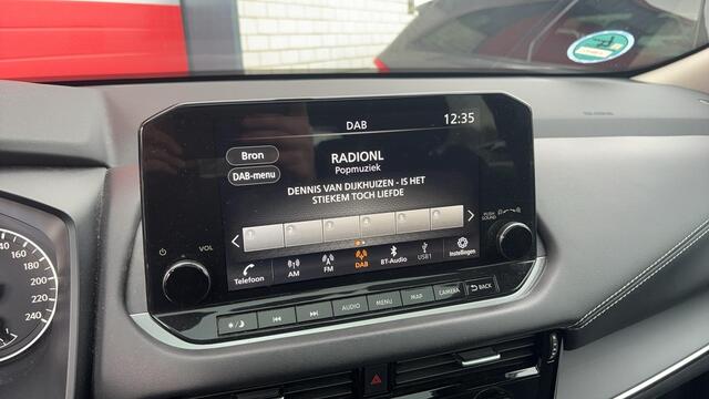 Nissan QASHQAI 1.3 MHEV Acenta TREKHAAK / PANORAMADAK / 360GR CAMERA / FULL LED / KEYLESS / CARPLAY / NL-AUTO