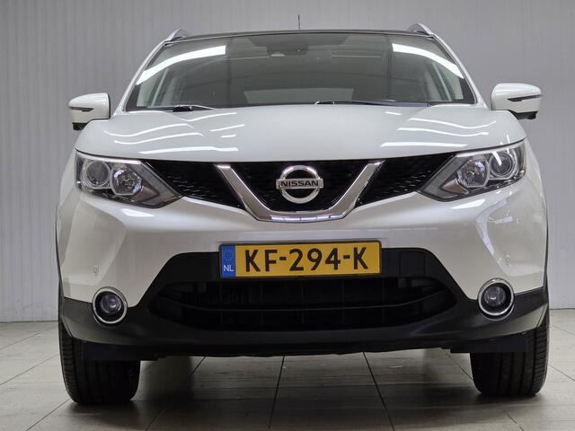Nissan QASHQAI 1.2 N-Connecta/ Parelmoer wit!/ Trekhaak/ 360° Camera/ 18'' LMV/ Panorama-Dak/ Lane-Assist./ Keyless/ DAB+/ PDC V+A/ Chroom/ Clima/ Cruise/ Bluetooth/ Multi. LEDER. Stuur/ Mistl./ Extra getint glas.