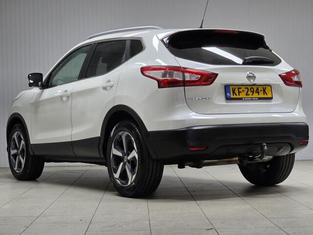 Nissan QASHQAI 1.2 N-Connecta/ Parelmoer wit!/ Trekhaak/ 360° Camera/ 18'' LMV/ Panorama-Dak/ Lane-Assist./ Keyless/ DAB+/ PDC V+A/ Chroom/ Clima/ Cruise/ Bluetooth/ Multi. LEDER. Stuur/ Mistl./ Extra getint glas.