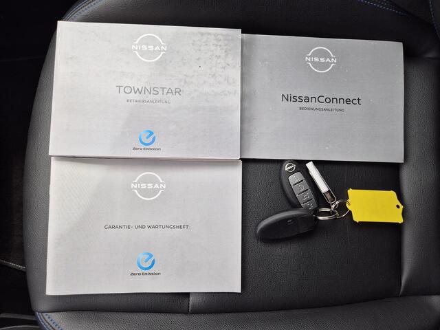 Nissan Townstar Tekna L1 45 kWh Automaat / Personenauto / 5Persoons / Rondomzicht camera / Apple Carplay Android Auto / Stuur-, Stoel en voorruitverwarming / Adaptief CC / Draadloze telefoon lader / Navigatie / Climate control /