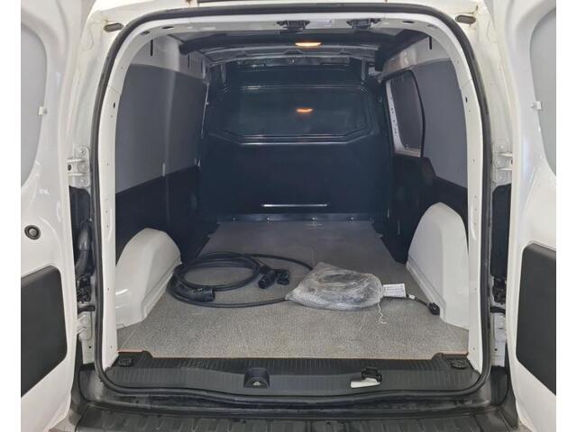 Nissan Townstar N-Connecta L2 45 kWh 100% EV./ Pdc.+Camera / Airco-ecc./ Radio-multimedia / Schuifdeur rechts / WLTP-actieradius: ca. 285 km