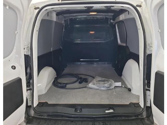 Nissan Townstar N-Connecta L2 45 kWh 100% EV. / Pdc.+Camera / Airco-ecc./ Radio-multimedia / Schuifdeur rechts / WLTP-actieradius: ca. 285 km