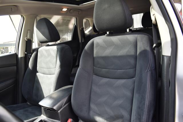 Nissan X-TRAIL 1.6 dCi Connect Edition 7p. / Trekhaak afn. (2000kg) / Keyless / Panoramadak / 19" LM / Camera / Navi