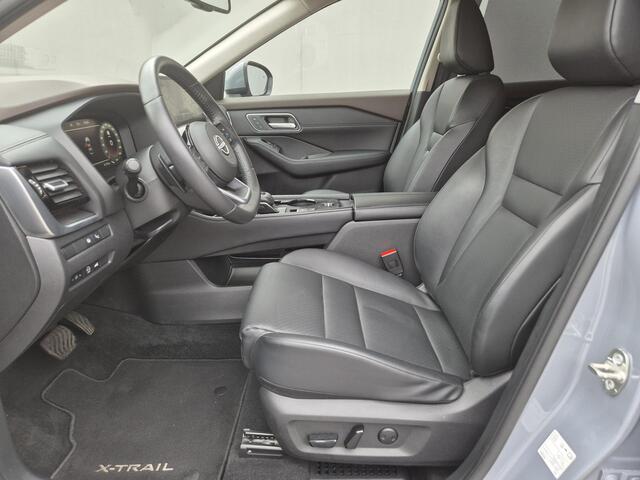Nissan X-TRAIL 1.5 MHEV 163pk Tekna Automaat / HUD / Trekgewicht 2000 Kg / Elektrische achterklep / Apple Carplay Android Auto / Stuur-, Stoel en Achterbankverwarming / Adaptief CC / Rondomzicht camera / Voorruit verwarming /