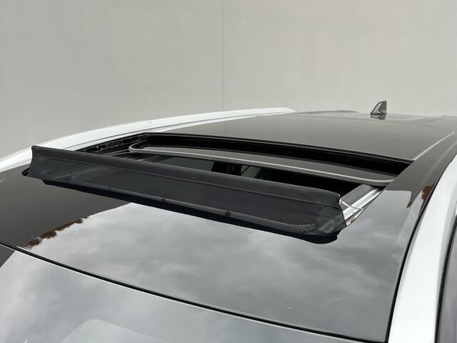 Nissan X-TRAIL 1.5 e-4orce Tekna Plus 4WD / Glazen Schuif- en Kanteldak / 360° Camera / HUD / 1800kg trekken / Apple Carplay & Android Auto / Elektrisch Verstelbare Voorstoelen met geheugenset / Elektrische Achterklep / Stuur- en Stoelverwarming / Voorruitverwarming /