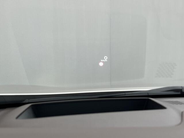 Nissan X-TRAIL 1.5 e-4orce Tekna Plus 4WD / Glazen Schuif- en Kanteldak / 360° Camera / HUD / 1800kg trekken / Apple Carplay & Android Auto / Elektrisch Verstelbare Voorstoelen met geheugenset / Elektrische Achterklep / Stuur- en Stoelverwarming / Voorruitverwarming /