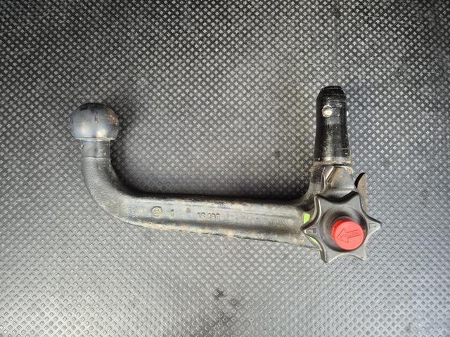 Nissan X-TRAIL 1.6 DIG-T N-Connecta / 1800kg Trekgewicht / afn. Trekhaak / Glazen schuif- en kanteldak / Elektrische achterklep / Stoelverwarming / Keyless Entry/Start / Rondomzicht camera / Navigatie / Cruise control /