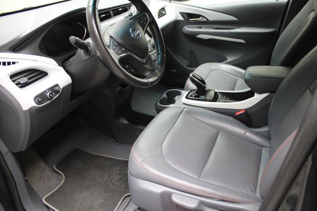 Opel AMPERA Ampera-e Business executive 60 kWh | HS accu vervangen , volledige fabrieksgarantie | climate | carplay | keyless | pdc v/a | xenon | leder