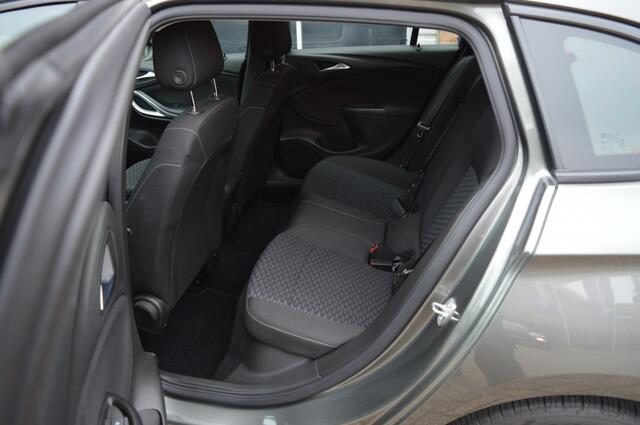 Opel ASTRA 1.2 Bns Edition