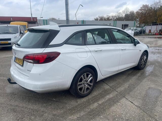 Opel ASTRA Sports Tourer 1.0 Online Edition