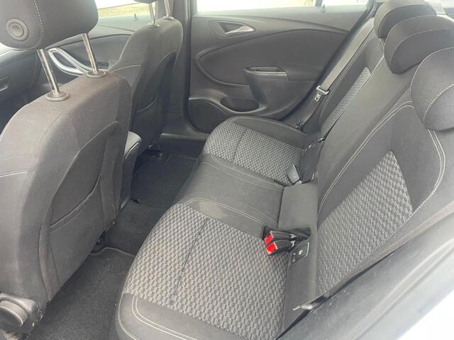 Opel ASTRA Sports Tourer 1.0 Online Edition