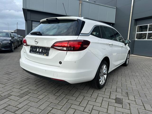 Opel ASTRA Sports Tourer 1.2T Business Elegance Navigatie
