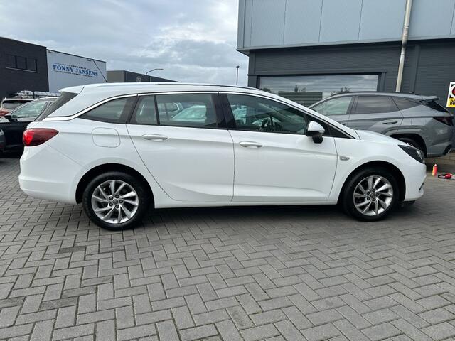 Opel ASTRA Sports Tourer 1.2T Business Elegance Navigatie