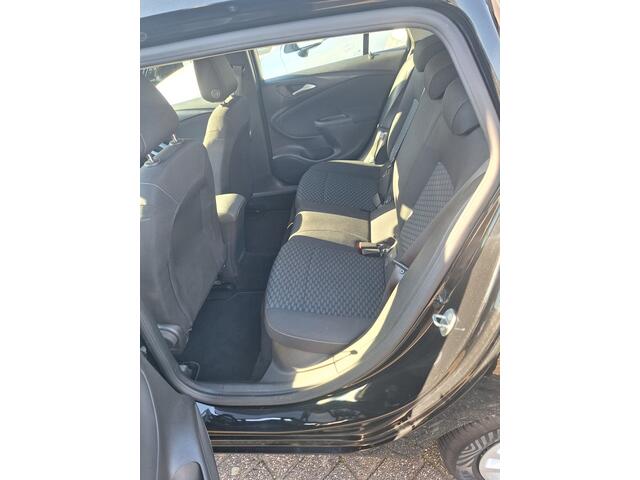 Opel ASTRA Sports Tourer 1.0 Business / CLIMA/ NAVI / PDC V+A/ENZ....