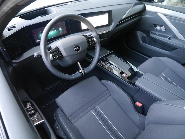 Opel ASTRA 1.2 Turbo GS | Nieuwe auto | Stoel en stuurverwarming | Panoramadak | Afneembare trekhaak | 18 inch | Navigatie | Adaptive cruise control | head up display | Led verlichting