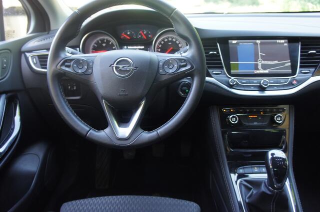 Opel ASTRA 1.4 EXECUTIVE NAVI/HLEDER/CAMERA/PDC/CRUISE/APPLE-ANDROID AUTO