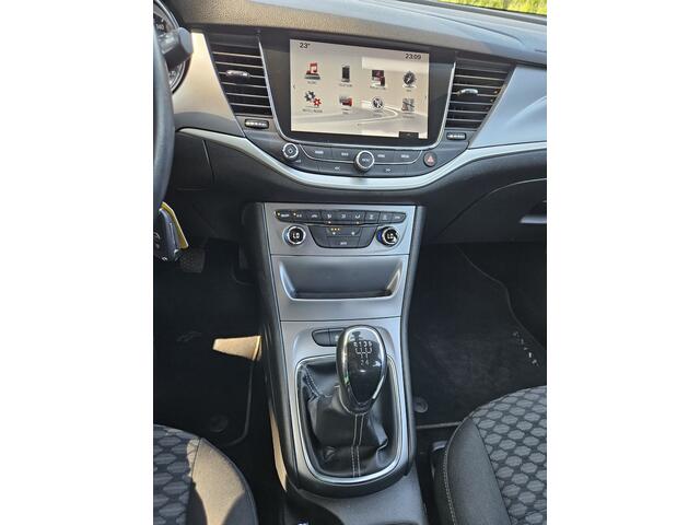 Opel ASTRA 1.0 Online Edition