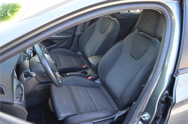 Opel ASTRA Sports Tourer 1.0 Turbo Online Edition Carplay | Navi | DAB | Cruise | Parkeersensor voor + achter | NL auto