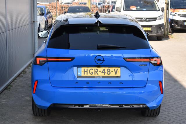 Opel ASTRA Sports Tourer 1.6 Turbo Plug In Hybrid GS LED Matrix / NAVI / Camera v en achter