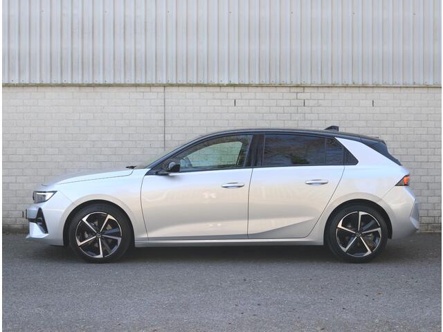 Opel ASTRA 130PK Turbo GS | AUTOMAAT | AppleCarPlay/AndroidAuto | 360° Camera | Keyless entry & Start | Navigatie | Stoel/Stuur verwarmd | AGR Bestuurdersstoel | Adaptive CruiseControl | Two-Tone |