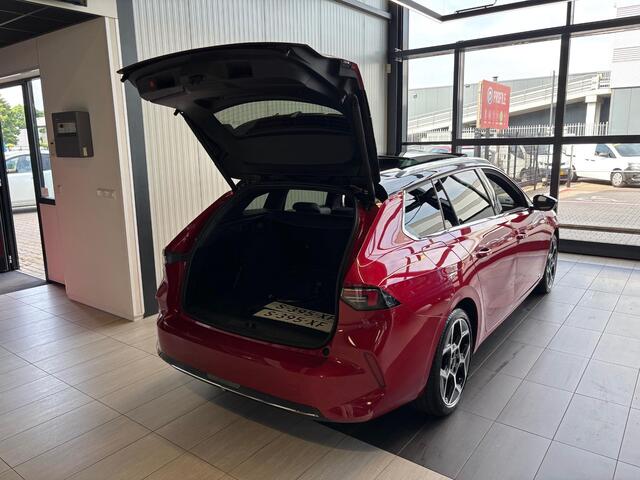 Opel ASTRA Sports Tourer 1.2 Ultimate *Afneembare Trekhaak*