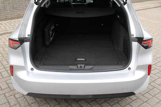 Opel ASTRA Sports Tourer 1.2 Level 2 Cruise en Climate Control, Parkeersensoren Voor en Achter, Navigatie