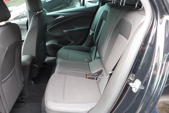 Opel ASTRA Sports Tourer 1.6 Turbo Innovation