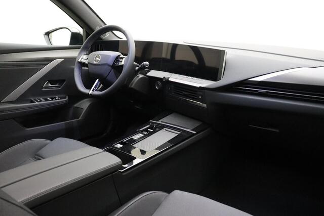 Opel ASTRA 1.2 Turbo Hybrid GS 145 PK Automaat | Navigatie | Panoramisch schuif/kanteldak | Stoel & Stuurverwarming | Climate control | Rondomzicht camera | Extra getint glas | 18" Lichtmetalen velgen