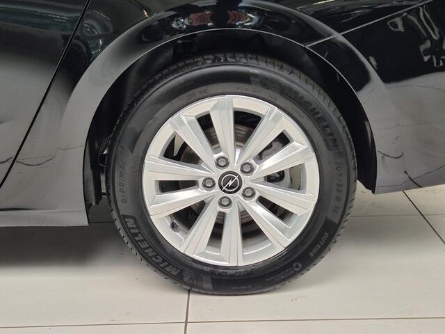 Opel ASTRA Sports Tourer 1.2 Turbo Business Edition