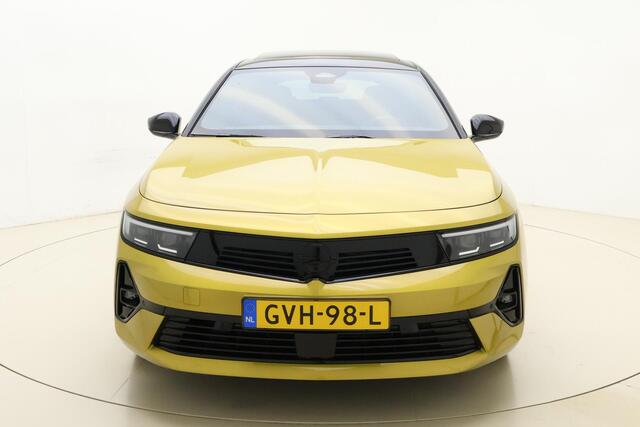 Opel ASTRA 1.2 Turbo Hybrid Ultimate | VOORRAAD | Schuif/kantel dak | Adaptive Cruise Control | Verwarmde voorruit | Stoelverwarming | 360° Camera | VOL OPTIES