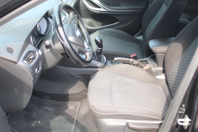 Opel ASTRA 1.4 T. Business+