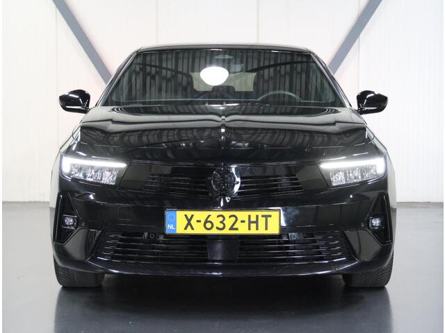 Opel ASTRA Sports Tourer 1.2 130PK Level 4 | AUTOMAAT | AppleCarPlay/AndroidAuto | Alcantara | 360°Camera | Keyless Entry&Start | Navigatie | Stoel/Stuur verwarmd | AGR Stoelen | Adaptive Cruise Control | Black Edition! |