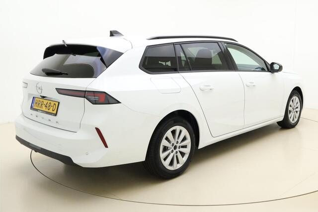 Opel ASTRA Sports Tourer 1.2 Turbo Business Edition | Climate control | Navigatie | Camera achter | Stoel en stuurverwarming | AGR stoel links | Privacy glass achter |