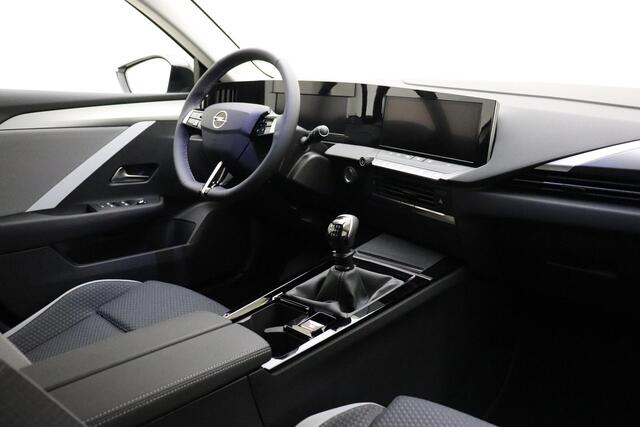 Opel ASTRA Sports Tourer 1.2 Turbo Business Edition | Climate control | Navigatie | Camera achter | Stoel en stuurverwarming | AGR stoel links | Privacy glass achter |