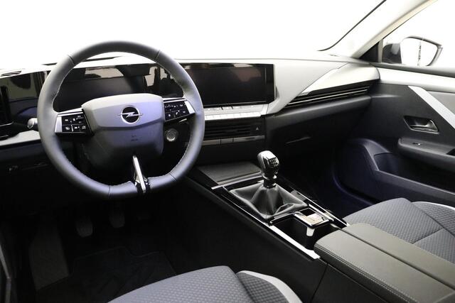 Opel ASTRA Sports Tourer 1.2 Turbo Business Edition | Climate control | Navigatie | Camera achter | Stoel en stuurverwarming | AGR stoel links | Privacy glass achter |