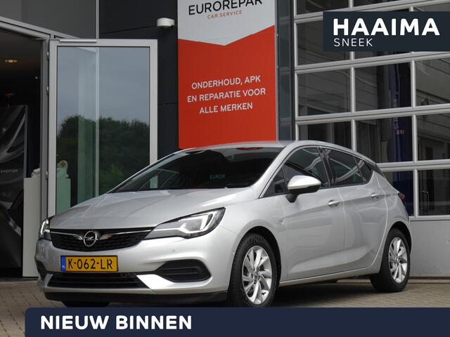 Opel ASTRA 1.2 Elegance | Stoel en stuurverwarming | Navigatie | Parkeersensoren voor en achter | Trekhaak | Led | Achteruitrijcamera | Lichtmetalen velgen | Keyless entry en start