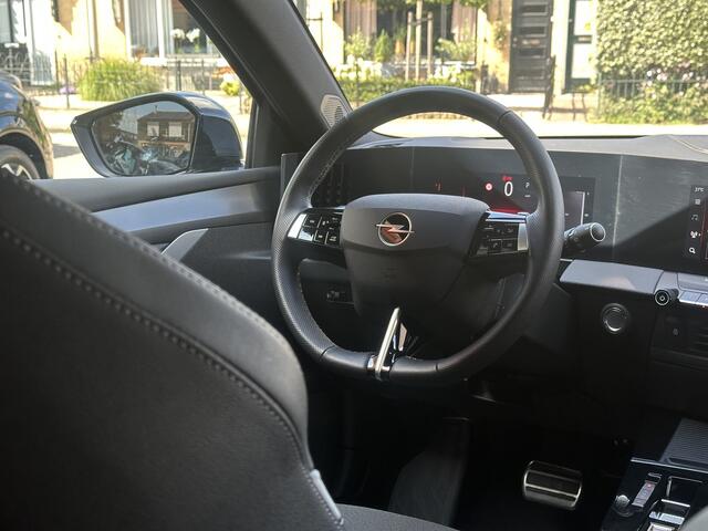 Opel ASTRA Sports Tourer 1.2 Turbo GS Key less/Camera V+A/Stoel en stuurverwarming.