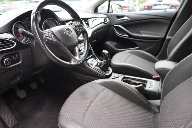 Opel ASTRA Sports Tourer 1.4 Innovation TREKHAAK CARPLAY HALF-LEER ELEC.ACHTERKLEP/SPIEGELS CRUISE DAB CLIMA 2XPDC LMV NAP