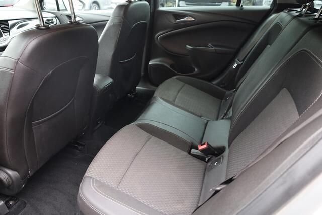 Opel ASTRA Sports Tourer 1.4 Innovation TREKHAAK CARPLAY HALF-LEER ELEC.ACHTERKLEP/SPIEGELS CRUISE DAB CLIMA 2XPDC LMV NAP