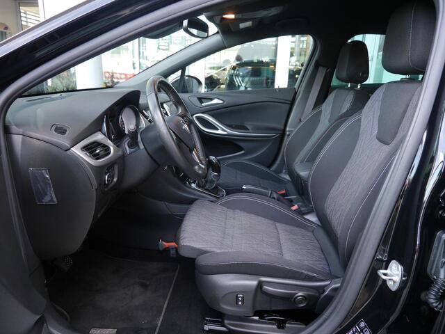 Opel ASTRA Sports Tourer 1.2 Edition 2020 130PK | Trekhaak | Lichtmetalen velgen | Parkeersensoren voor en achter | Cruise control | Climate control | Led