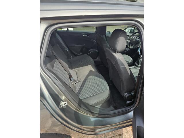 Opel ASTRA Sports Tourer 1.0 Online Edition